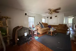 318 W 9th St, Marysville, OH 43040 - Photo 3