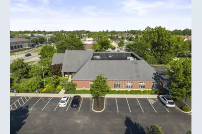 379 W Olentangy Street, Powell, OH 43065 - Photo 1