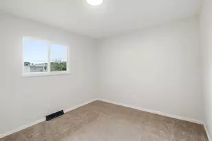 1718 Weiler Ave, Columbus, OH 43207 - Photo 33