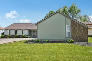 1727 Sioux Ct, Grove City, OH 43123 - Photo 1