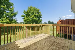 1079 Shady Lake Dr, Columbus, OH 43228 - Photo 23