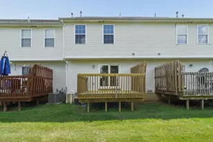 1079 Shady Lake Dr, Columbus, OH 43228 - Photo 25