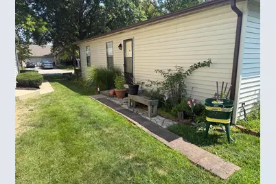 2305 Deerfield Drive, Grove City, OH 43123 - Photo 3
