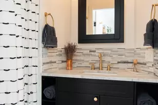 384 E Beck St, Columbus, OH 43206 - Photo 61
