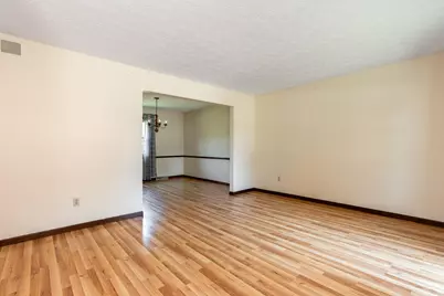 3252 Noreen Court, Columbus, OH 43221 - Photo 5