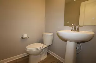 33 Englewood Road., Commercial Point, OH 43116 - Photo 5