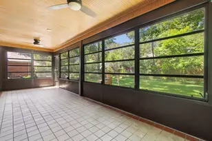 160 W Royal Forest Blvd, Columbus, OH 43214 - Photo 45