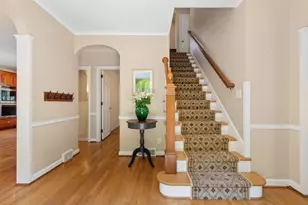 160 W Royal Forest Blvd, Columbus, OH 43214 - Photo 7