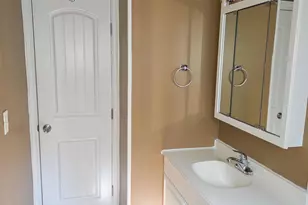 107 Radnor Dr, Zanesville, OH 43701 - Photo 11