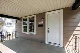 704 S Ogden Ave, Columbus, OH 43204 - Photo 5