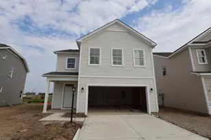 1015 Dawsons Dr, Hebron, OH 43025 - Photo 1