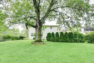 1960 Faymeadow Ave, Columbus, OH 43229 - Photo 37