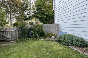 1960 Faymeadow Ave, Columbus, OH 43229 - Photo 9
