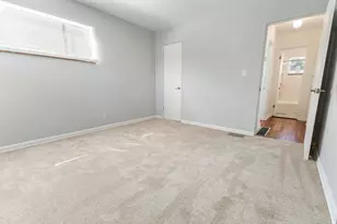 534 E Royal Forest Blvd, Columbus, OH 43214 - Photo 9