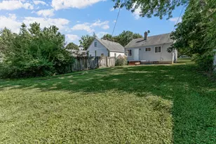 534 E Royal Forest Blvd, Columbus, OH 43214 - Photo 23