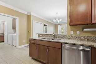 936 Perry St, Columbus, OH 43215 - Photo 7