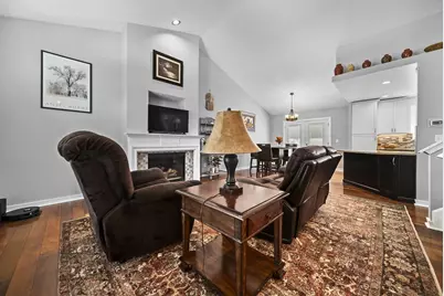 5887 Luccis Court, Columbus, OH 43228 - Photo 5