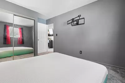 3841 Frazier Road W, Columbus, OH 43207 - Photo 11