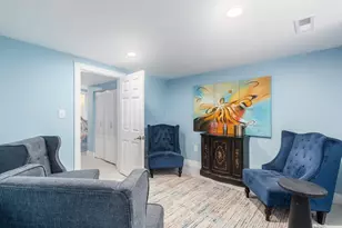 1569 E Blake Ave, Columbus, OH 43211 - Photo 17