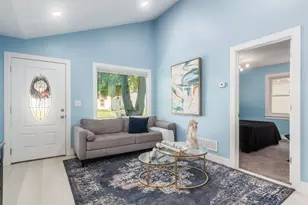 1569 E Blake Ave, Columbus, OH 43211 - Photo 5