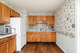 1821 Bar Harbor Rd, Columbus, OH 43219 - Photo 11