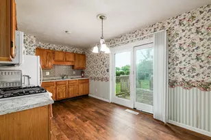 1821 Bar Harbor Rd, Columbus, OH 43219 - Photo 9