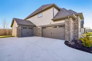 2704 Sycamore, Hilliard, OH 43026 - Photo 3
