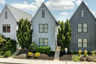 978 Summit St, Columbus, OH 43201 - Photo 1