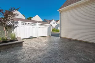4653 Snowy Meadow Dr, Grove City, OH 43123 - Photo 61