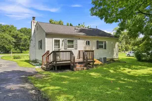 947 Hart Rd, Columbus, OH 43223 - Photo 1