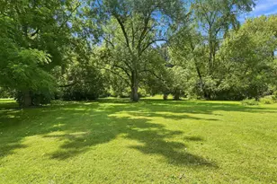 947 Hart Rd, Columbus, OH 43223 - Photo 21