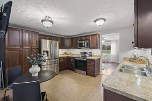 3556 Arnsby Rd, Columbus, OH 43232 - Photo 15