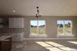 684 Fadley Loop E, Delaware, OH 43015 - Photo 5
