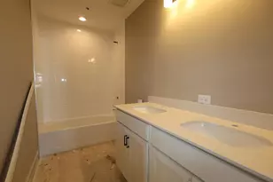 684 Fadley Loop E, Delaware, OH 43015 - Photo 13