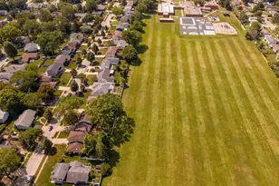 1664 Staffordshire Rd, Columbus, OH 43229 - Photo 15