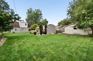 264 Carilla Ln, Columbus, OH 43228 - Photo 43