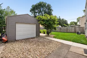 264 Carilla Ln, Columbus, OH 43228 - Photo 31