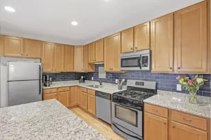 10 E Weber Rd, Columbus, OH 43202 - Photo 9