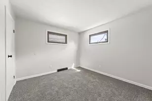 997 E 21st Ave, Columbus, OH 43211 - Photo 13