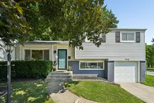 916 Bricker Blvd, Columbus, OH 43221 - Photo 1