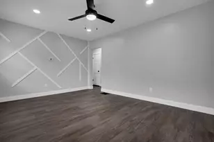 1683 Lexington Ave, Columbus, OH 43211 - Photo 7