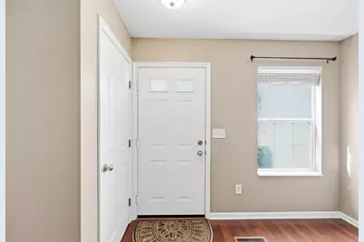 1074 Marsala Avenue, Columbus, OH 43228 - Photo 5
