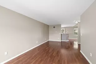 1074 Marsala Ave, Columbus, OH 43228 - Photo 7