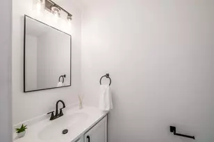 2071 Asher Ct, Columbus, OH 43223 - Photo 13