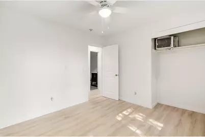 2263 Dawnlight Avenue, Columbus, OH 43211 - Photo 13