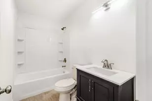 2263 Dawnlight Ave, Columbus, OH 43211 - Photo 11