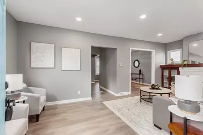 135 N Powell Avenue, Columbus, OH 43204 - Photo 9