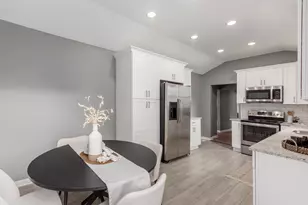 135 N Powell Ave, Columbus, OH 43204 - Photo 21