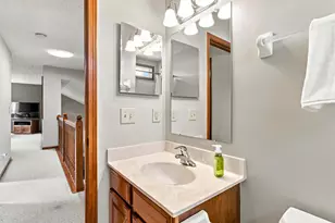 8482 Olenbrook Dr, Lewis Center, OH 43035 - Photo 37