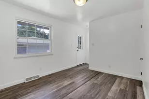 1390 Shanley Dr, Columbus, OH 43224 - Photo 15